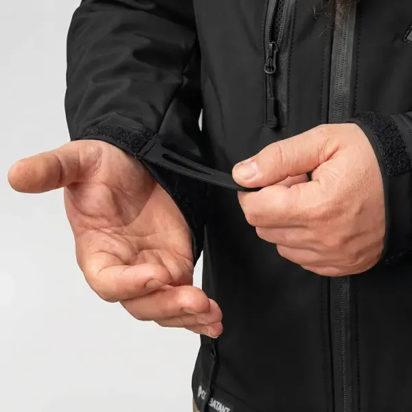 Combatant SHIFT CORE Softshell Jacket — Black