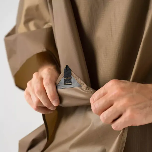Helikon Lightweight Poncho, Coyote